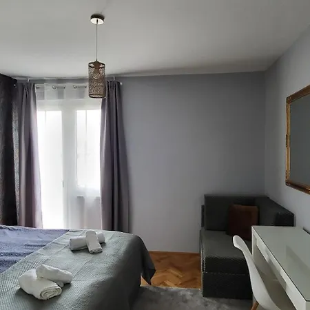 Hotel Doris